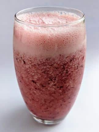 Say goodbye to seasonal allergies! Enjoy my delicious Watermelon Cranberry Smoothie packed with antihistamine power. Plus, discover our gut-friendly organic supplement for comprehensive allergy relief.