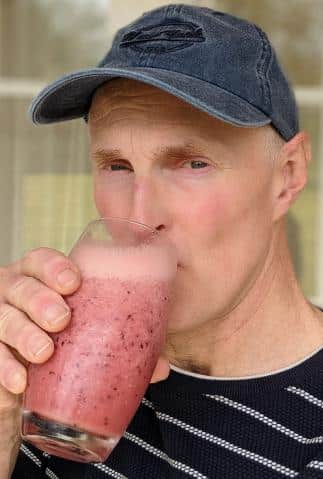 Say goodbye to seasonal allergies! Enjoy our delicious Watermelon Cranberry Smoothie packed with antihistamine power. Plus, discover our gut-friendly organic supplement for comprehensive allergy relief.